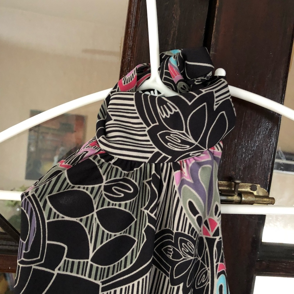 Halter Top - Picture 4 of 4